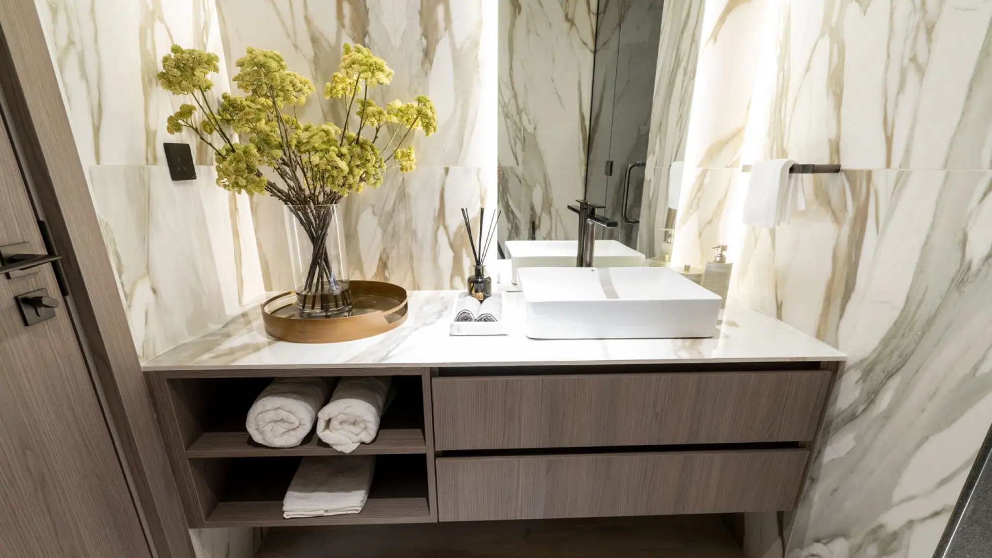 Unfurnished finishing 2