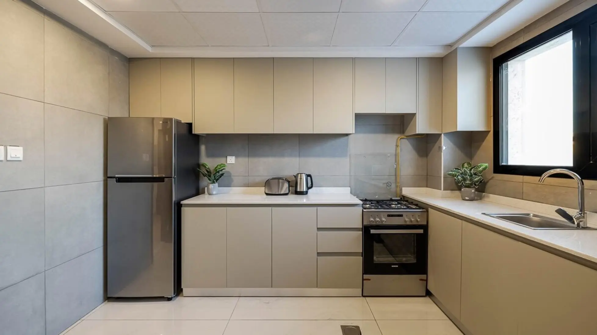 Unfurnished finishing 4