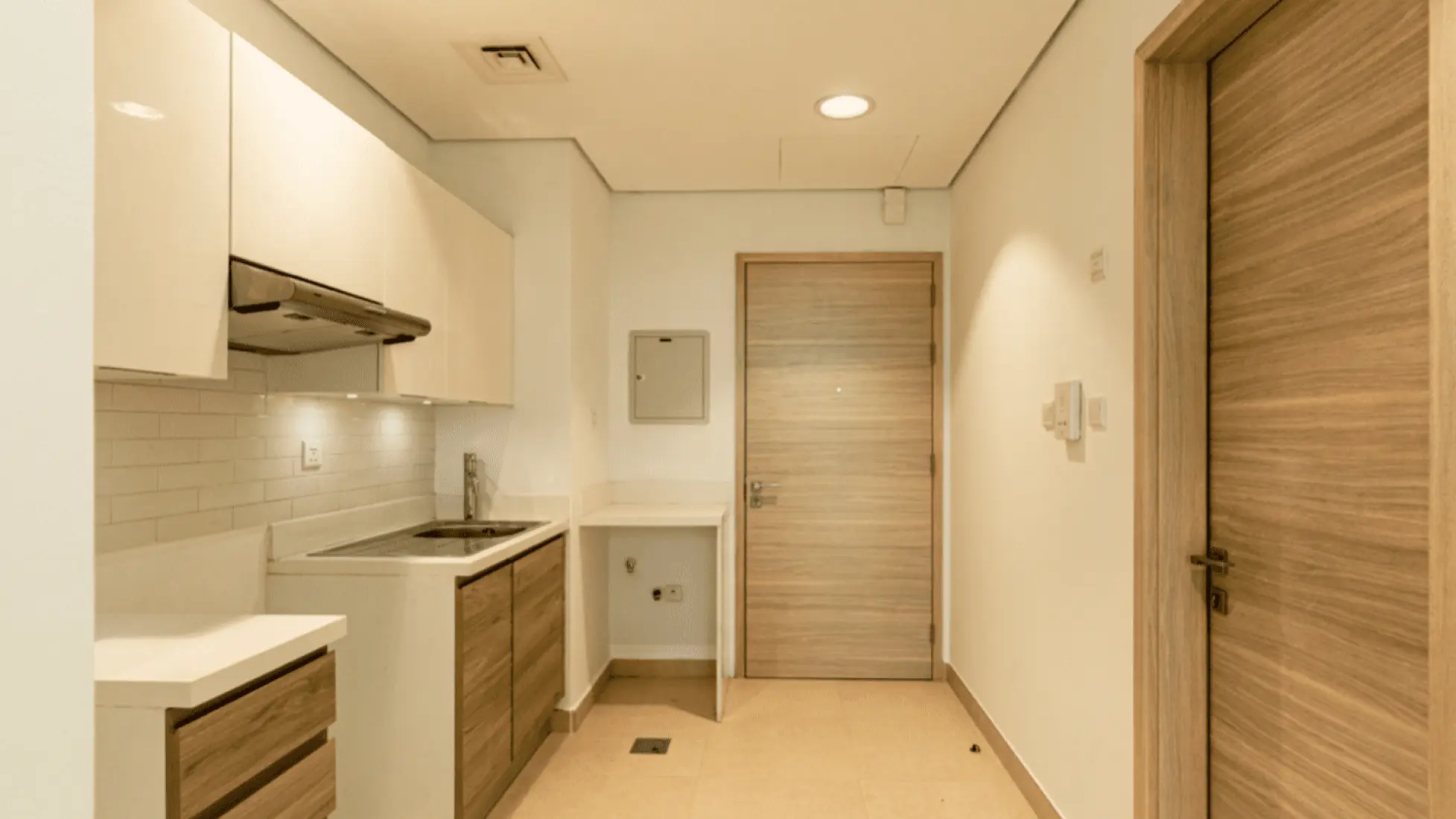 Unfurnished finishing 1