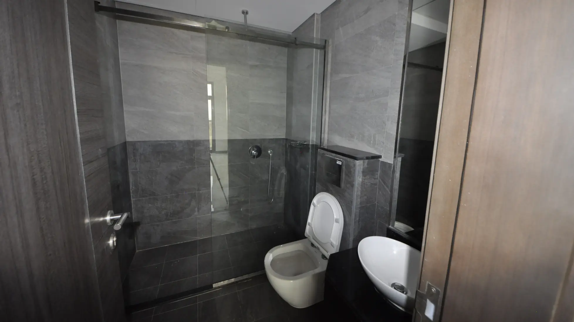 Unfurnished finishing 1