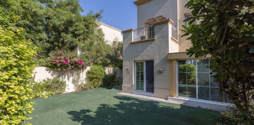 Emirates Living - Springs 12