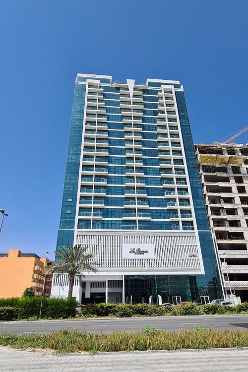 La-Riviera Apartments