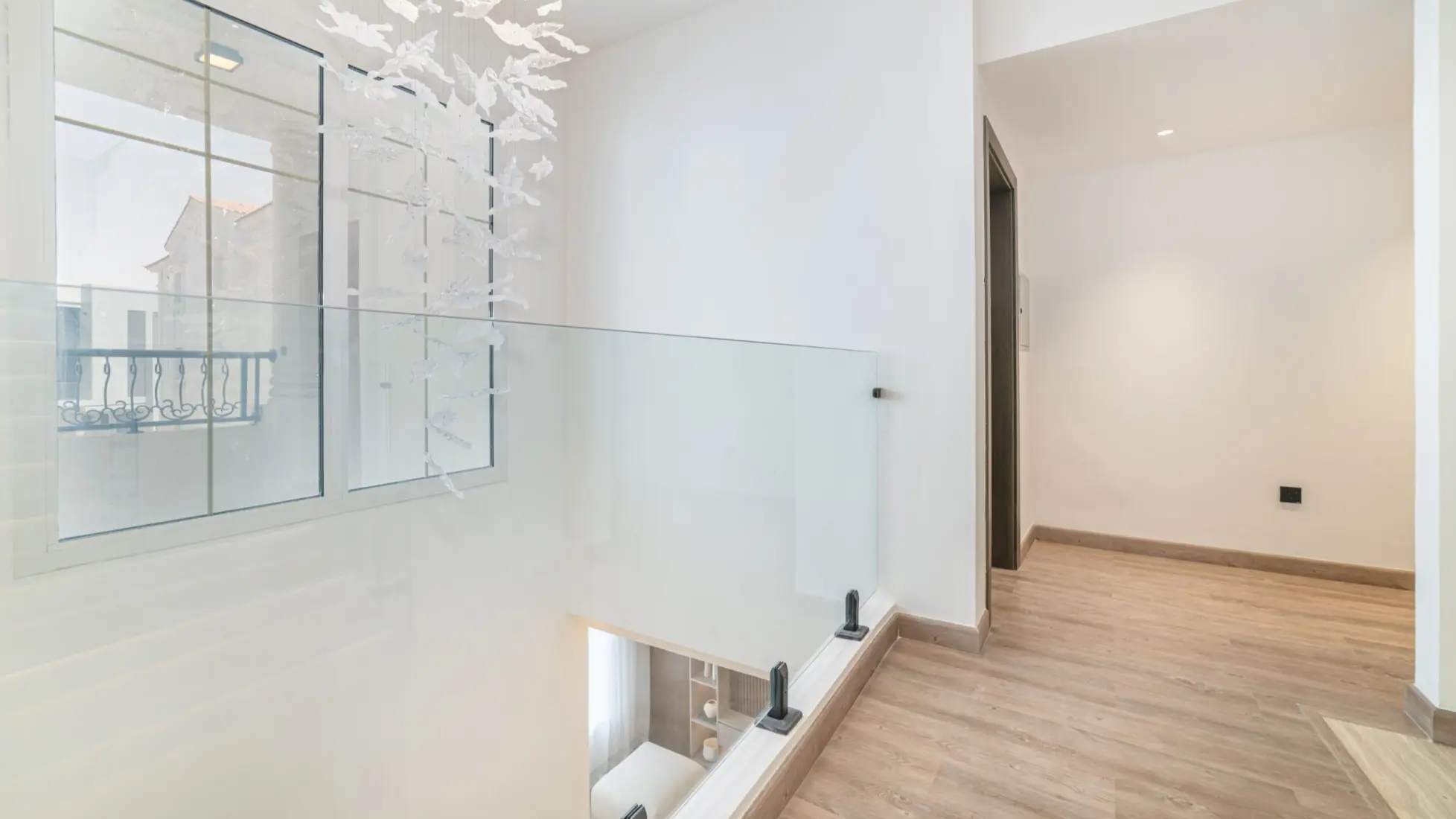 Unfurnished finishing 4