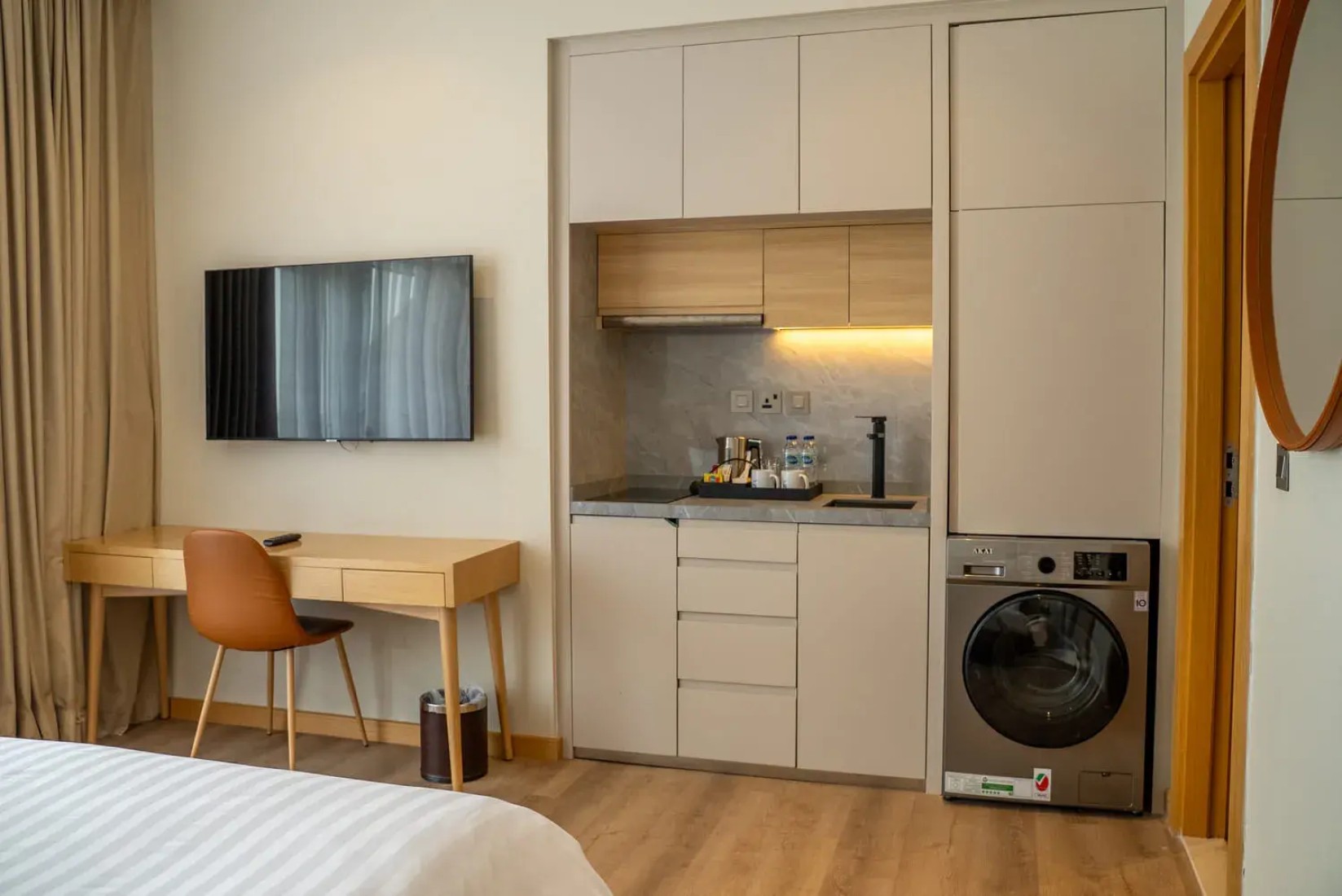 Unfurnished finishing 4